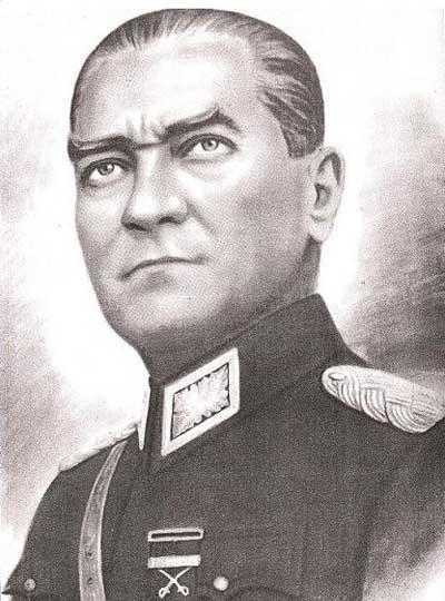 Mustafa Kemal Atatürk'ün 1924'te Çekilmiş Üniformalı Resmi