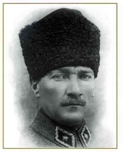 Mustafa Kemal'in Kalpaklı Resmi-1