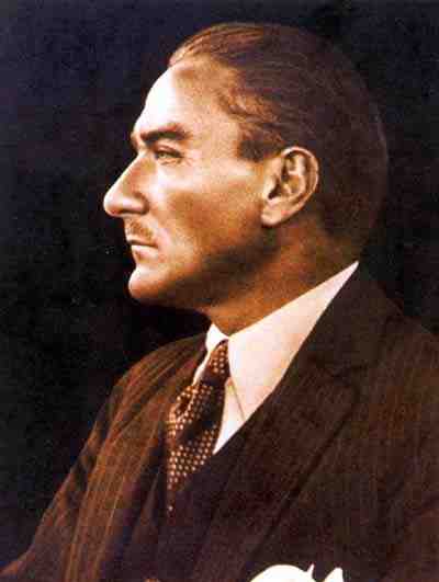 Beyfendi ve Cemtilmen Atatürk - Profilden