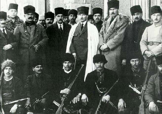 Atatürk Milli Mücadele'de Çerkez Ethem'in Adamlarıyla