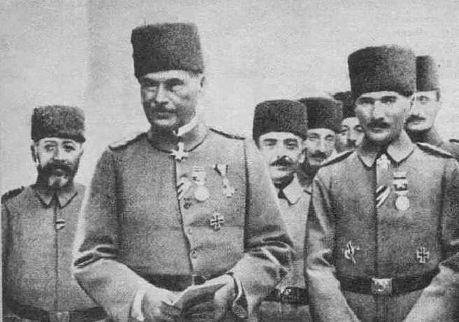 Yıldırım Orduları Komutanı Mustafa Kemal